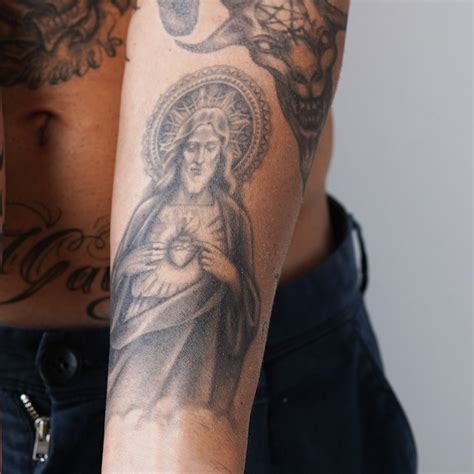 Jesus Sacred Heart – Tattoo Icon