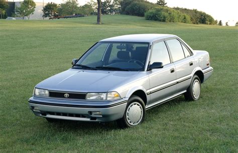 Toyota Corolla Sedan 1990