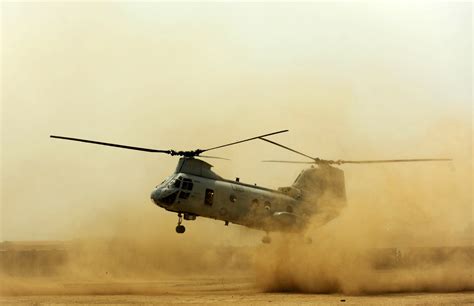 Dirt Landings and Take-Offs Images - CH-46 Sea Knight dirt landing ...