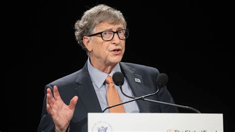 Bill Gates steps down from Microsoft board to focus on philanthropy ...