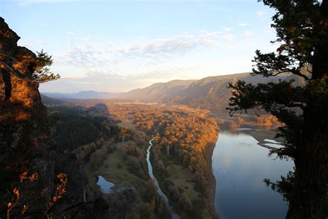 Hiking in the Columbia River Gorge - Outdoor Project