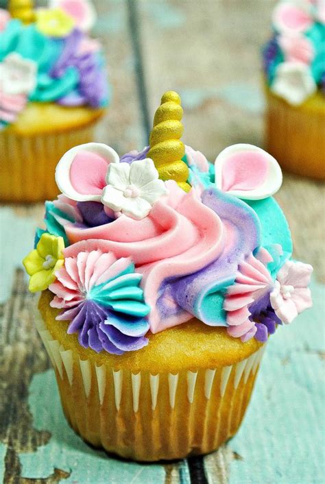 Adorable Unicorn Cupcakes Recipe: With Tips & Tricks