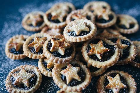 Easy Traditional British Mince Pie Recipe