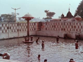 Rajgir Hot Springs - IndiaAirport.com