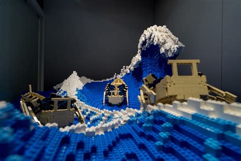 Artist Recreates Hokusai's 'Great Wave' Out of LEGO Blocks