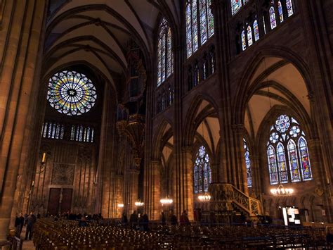 File:Strasbourg Cathedral inside.jpg - Wikimedia Commons