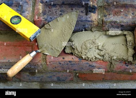 Bricklaying tools hi-res stock photography and images - Alamy