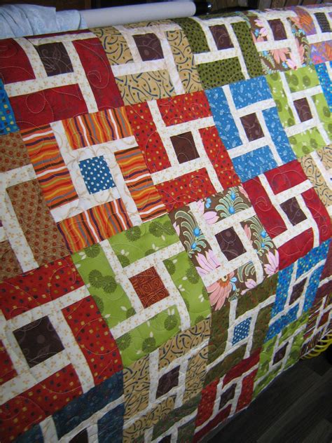 Inch by Inch Quilting: Strip Twist a quilt by Kaylie