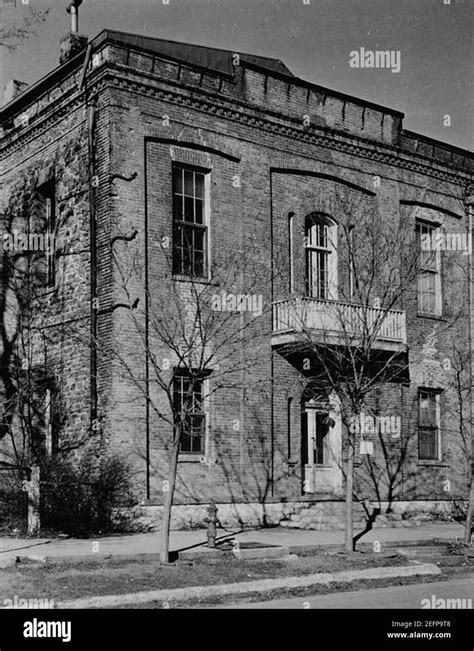 Old Lincoln County Courthouse Stock Photo - Alamy