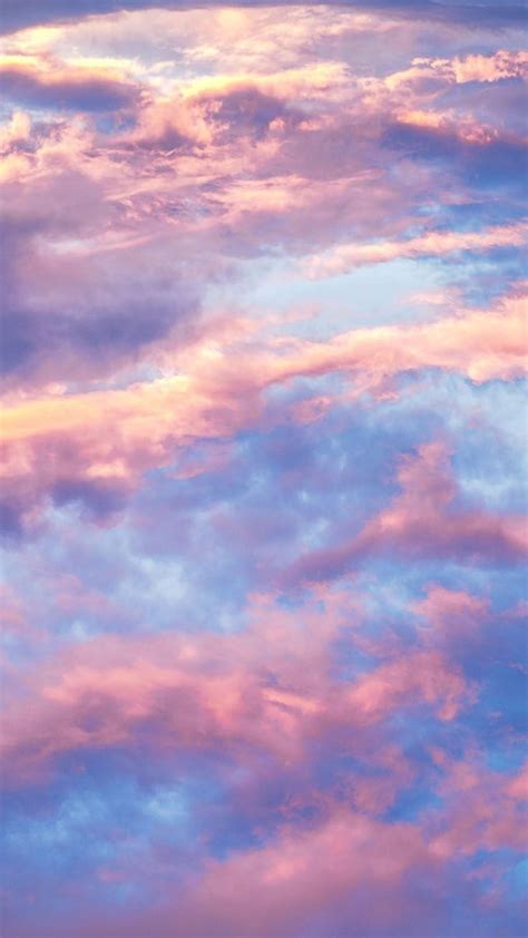 Aesthetic Cloud Background