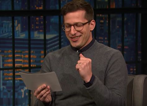 Golden Globes 2019: Andy Samberg tells rejected jokes to Seth Meyers.