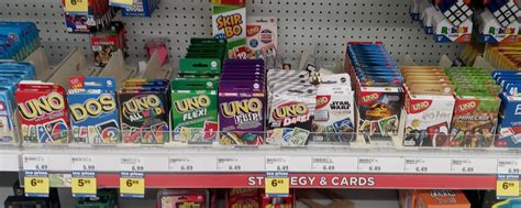 10 Different Types of UNO Card Games!? : r/mildyinteresting