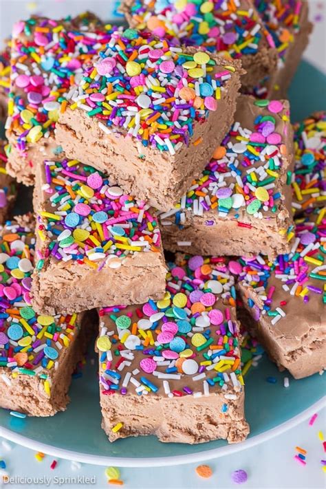 Marshmallow Creme Fudge – Deliciously Sprinkled