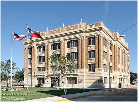 Gray County Courthouse - Pampa, Texas - Photograph Page 1