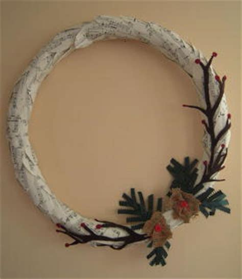 Musical Christmas Wreath | AllFreeChristmasCrafts.com