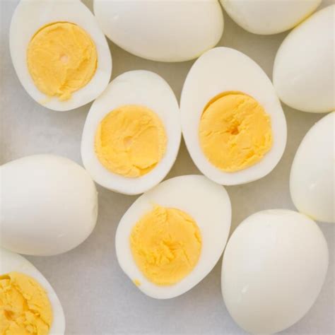 The BEST Hard Boiled Eggs - Sweetly Splendid