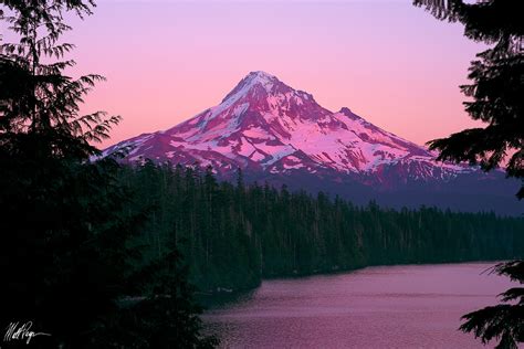 Mount Hood at Sunset (2014) | Lost Lake, Oregon