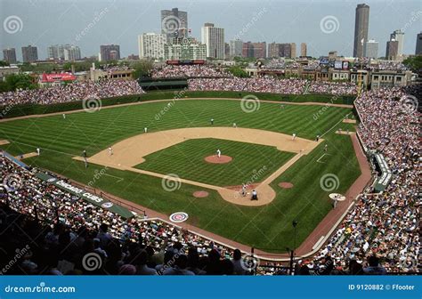 Wrigley Field - Chicago Cubs Editorial Photography - Image of players ...