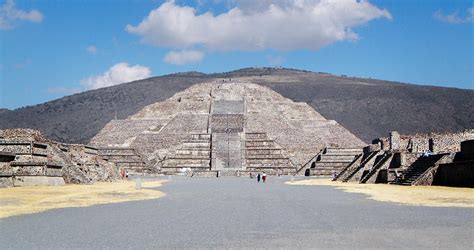 Pyramid of the Moon & the Teotihuacan World-Order | Uncovered History