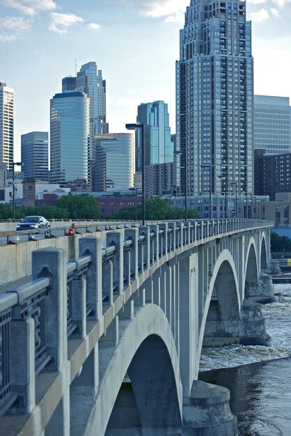 Minneapolis bridge | Free Photo