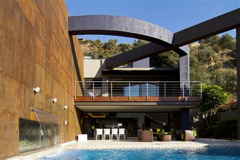 Modern African Architecture