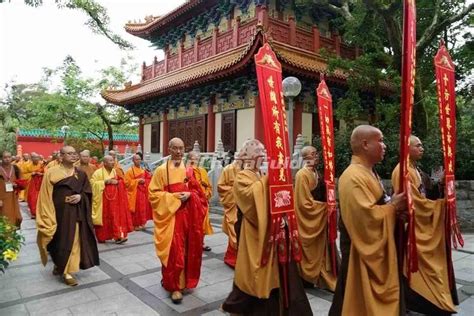 Hong Kong Po Lin Monastery - Po Lin Monastery - Hong Kong