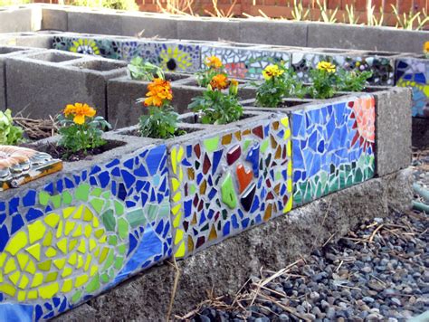 28 Best DIY Garden Mosaic Ideas (Designs and Decorations) for 2017