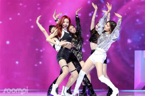 Exclusive: ITZY Makes Grand Debut At “IT’z Different” Showcase, Shares ...