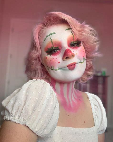 30 Best Clown Makeup Ideas: How to Nail the Look – Makeup Magique