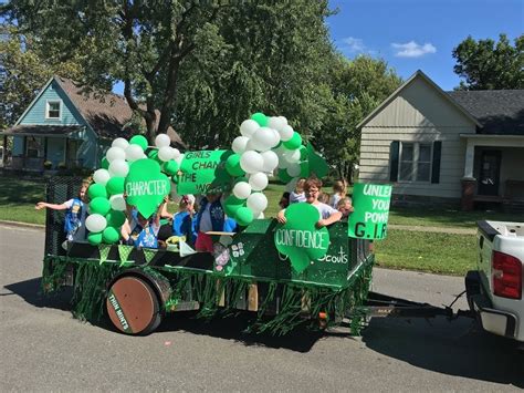 Inexpensive Parade Float Ideas | DIY | Sengerson