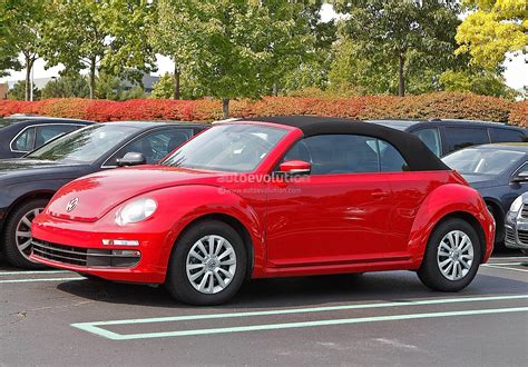 Spyshots: All-New 2014 VW Beetle Cabriolet - autoevolution