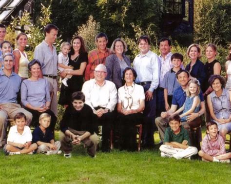 Charlie Munger Children: Meet His Eight Children