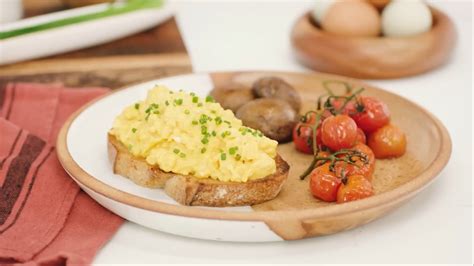 Master the Art of Creamy Gordon Ramsay Scrambled Eggs: A Step-by-Step Guide