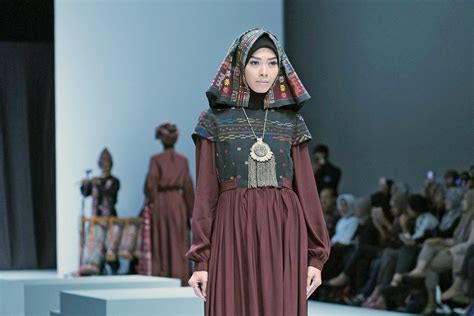 Indonesia Fashion Week aims to celebrate culture - Art & Culture - The ...