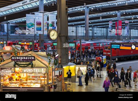 Germany, Bavaria, Munich, Hauptbahnhof, Main Train Station, interior ...