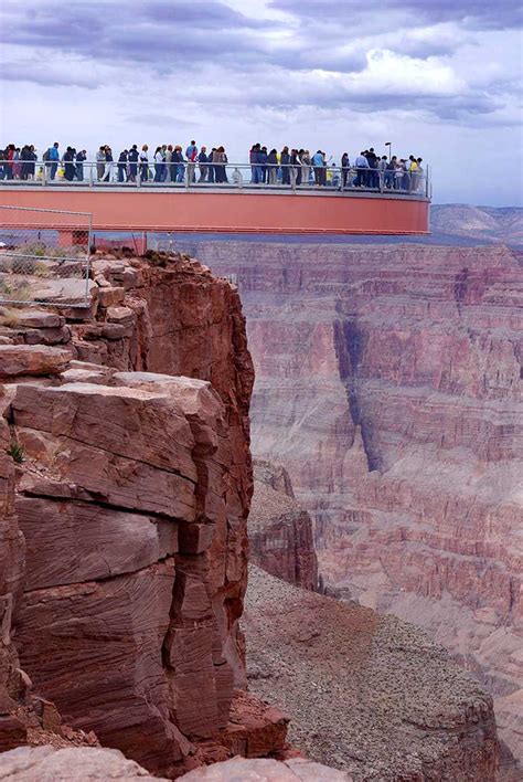 Skywalk at the Grand Canyon - DesertUSA