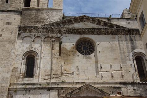 Nimes Cathedral (Nîmes, 1882, 17th century) | Structurae