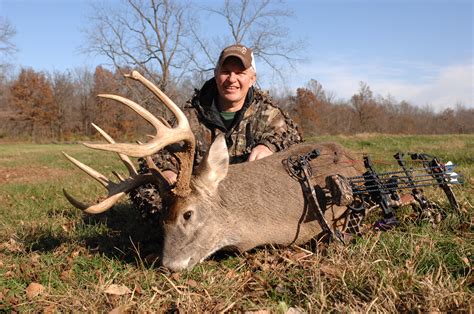 8 Insanely Simple Deer Hunting Tips. | Hunt & Hike Magazine