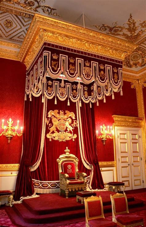 34 best Buckingham Palace images on Pinterest | Buckingham palace ...