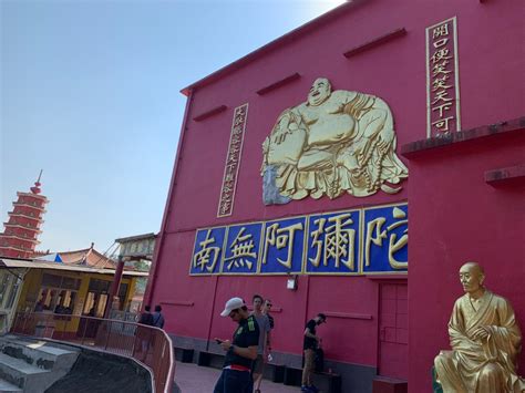 Ten thousand Buddhas Monastery, Hong Kong - My travel boots