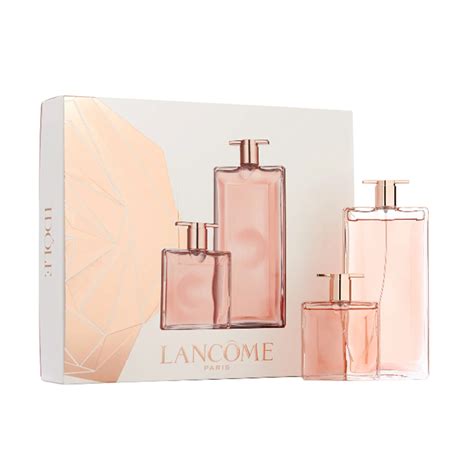 The 24 Best Perfume Gift Sets That Are Sure to Please | Who What Wear