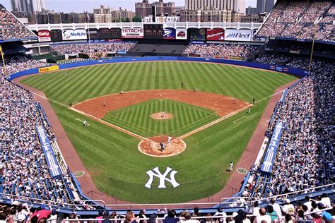 Old Yankee Stadium Wallpaper - WallpaperSafari