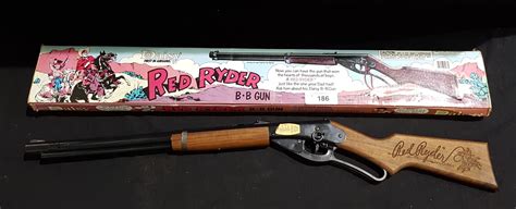 DAISY RED RYDER BB GUN IN ORIGINAL BOX