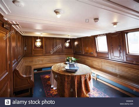 Titanic Ship Interior Stock Photos & Titanic Ship Interior Stock Images ...