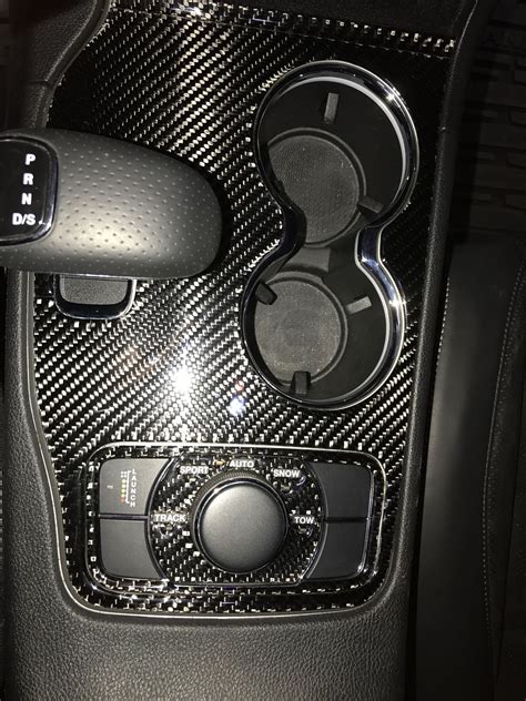 SRT JEEP CARBON FIBER INTERIOR | Jeep cars, Srt jeep, Jeep interiors