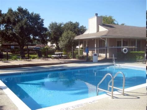 Oakwood Village Apartments Rentals - Orange, TX | Apartments.com