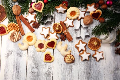 30 Best Holiday Cookies From Around the World