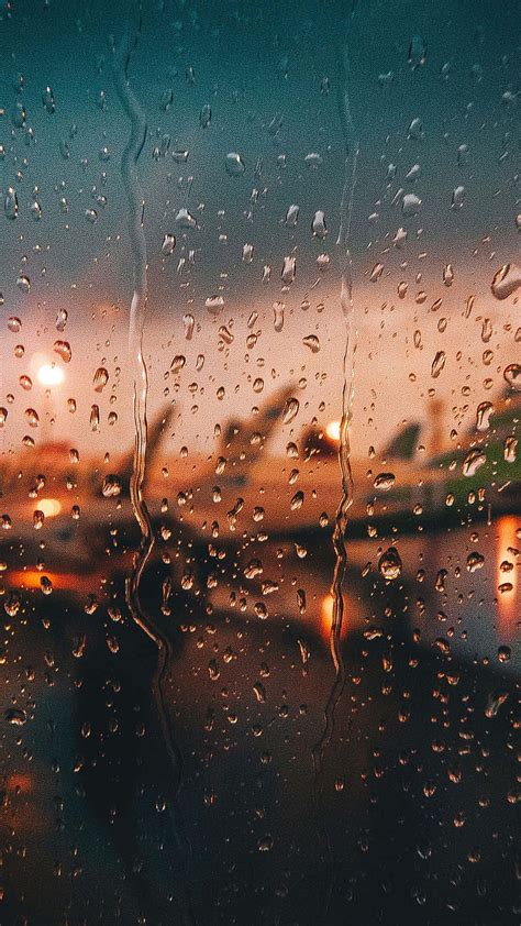 [100+] Aesthetic Rain Pictures | Wallpapers.com