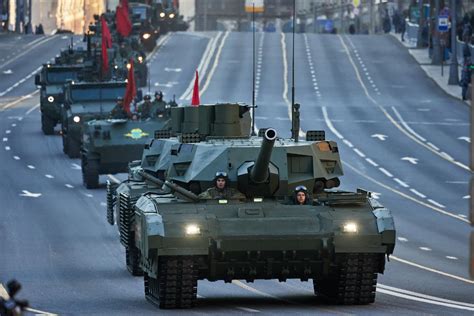 What Are T-14 Armata Battle Tanks? Russian Vehicles Plagued With ...