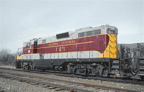 EMD GP7 Diesel-Electric Locomotive | Trains and Railroads